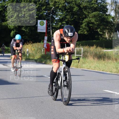 25.08.2024 - Elbe Triathlon Hamburg Fuchs,  Jonas http://msf.ph/oto/6871242 25.08.2024 09:35:29 Radfahren 298, 188, 399, 197 meine-sportfotos.de