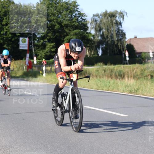 25.08.2024 - Elbe Triathlon Hamburg Fuchs,  Jonas http://msf.ph/oto/6871247 25.08.2024 09:35:29 Radfahren 298, 188, 399, 197 meine-sportfotos.de