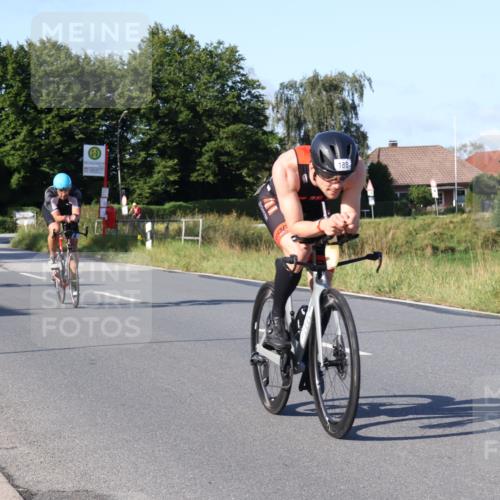 25.08.2024 - Elbe Triathlon Hamburg Fuchs,  Jonas http://msf.ph/oto/6871251 25.08.2024 09:35:29 Radfahren 298, 188, 399, 197 meine-sportfotos.de