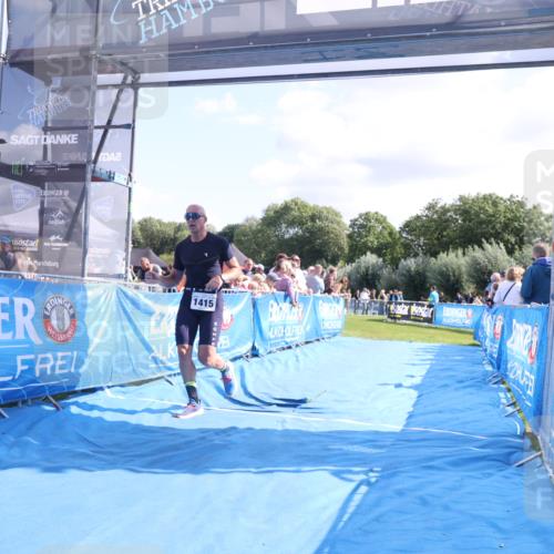 25.08.2024 - Elbe Triathlon Hamburg H.Heesch http://msf.ph/oto/6871255 25.08.2024 11:36:17 Ziel 530, 1415 meine-sportfotos.de