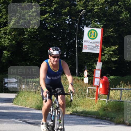 25.08.2024 - Elbe Triathlon Hamburg Fuchs,  Jonas http://msf.ph/oto/6871258 25.08.2024 10:30:00 Radfahren 727, 331, 446, 693, 681, 753, 754, 764 meine-sportfotos.de