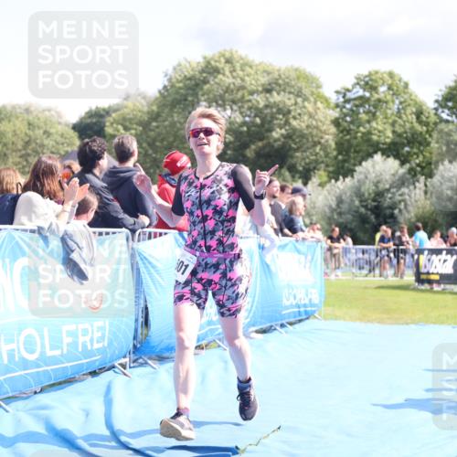 25.08.2024 - Elbe Triathlon Hamburg H.Heesch http://msf.ph/oto/6871263 25.08.2024 11:58:56 Ziel 543, 1501, 1591 meine-sportfotos.de