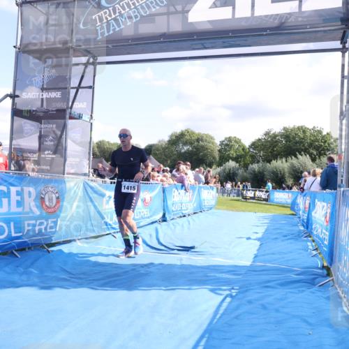 25.08.2024 - Elbe Triathlon Hamburg H.Heesch http://msf.ph/oto/6871264 25.08.2024 11:36:17 Ziel 530, 1415 meine-sportfotos.de