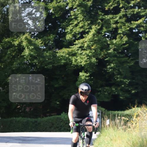 25.08.2024 - Elbe Triathlon Hamburg Fuchs,  Jonas http://msf.ph/oto/6871281 25.08.2024 10:30:02 Radfahren 446, 693, 681, 753, 754, 764 meine-sportfotos.de