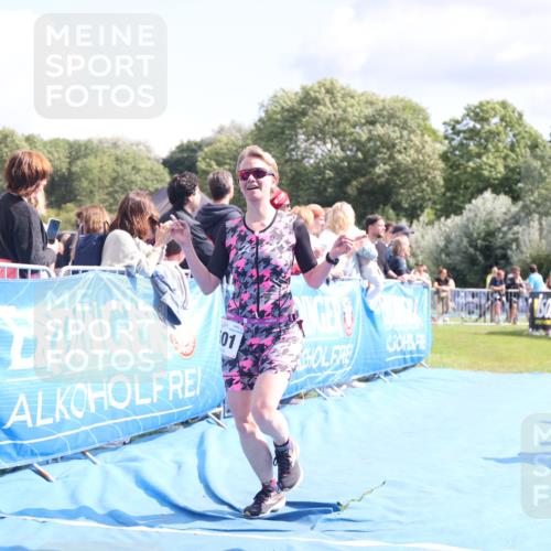 25.08.2024 - Elbe Triathlon Hamburg H.Heesch http://msf.ph/oto/6871300 25.08.2024 11:58:56 Ziel 543, 1501, 1591 meine-sportfotos.de