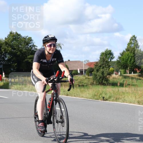 25.08.2024 - Elbe Triathlon Hamburg Fuchs,  Jonas http://msf.ph/oto/6871303 25.08.2024 11:12:49 Radfahren 1554, 1576, 1512, 1550, 1493, 1539, 1533 meine-sportfotos.de