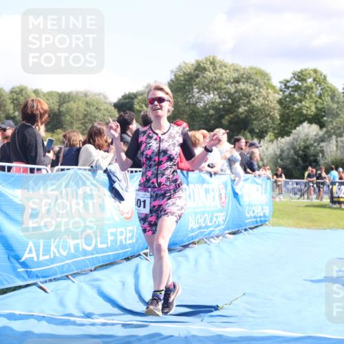25.08.2024 - Elbe Triathlon Hamburg H.Heesch http://msf.ph/oto/6871313 25.08.2024 11:58:56 Ziel 543, 1501, 1591 meine-sportfotos.de