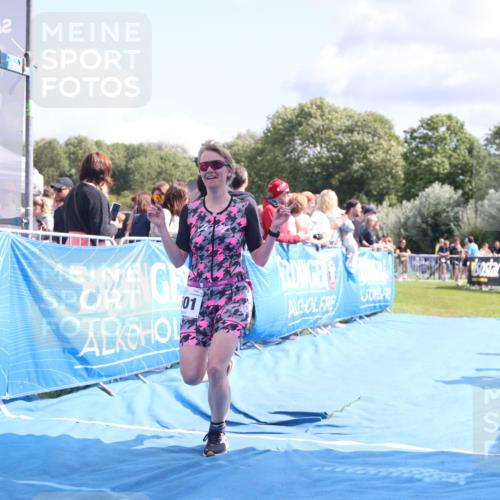 25.08.2024 - Elbe Triathlon Hamburg H.Heesch http://msf.ph/oto/6871337 25.08.2024 11:58:56 Ziel 543, 1501, 1591 meine-sportfotos.de