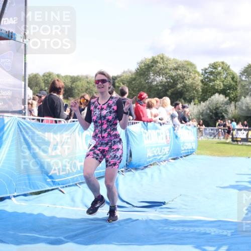 25.08.2024 - Elbe Triathlon Hamburg H.Heesch http://msf.ph/oto/6871351 25.08.2024 11:58:56 Ziel 543, 1501, 1591 meine-sportfotos.de