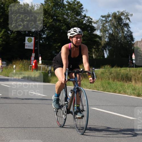 25.08.2024 - Elbe Triathlon Hamburg Fuchs,  Jonas http://msf.ph/oto/6871355 25.08.2024 11:12:52 Radfahren 1576, 1512, 1550, 1493, 1539, 1533 meine-sportfotos.de