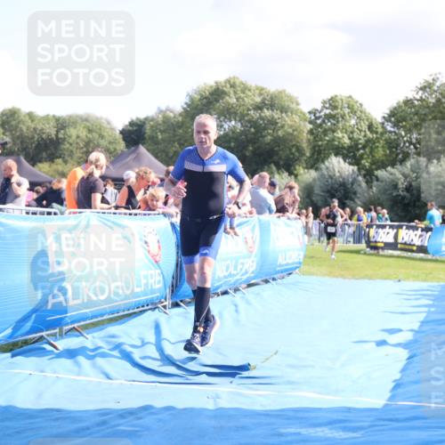 25.08.2024 - Elbe Triathlon Hamburg H.Heesch http://msf.ph/oto/6871360 25.08.2024 11:36:33 Ziel 423, 1430 meine-sportfotos.de