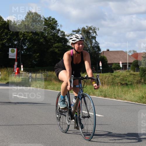 25.08.2024 - Elbe Triathlon Hamburg Fuchs,  Jonas http://msf.ph/oto/6871362 25.08.2024 11:12:52 Radfahren 1576, 1512, 1550, 1493, 1539, 1533 meine-sportfotos.de