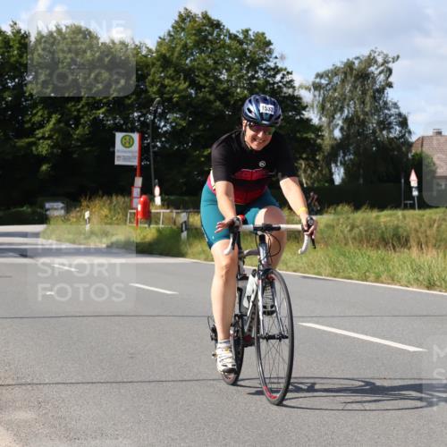 25.08.2024 - Elbe Triathlon Hamburg Fuchs,  Jonas http://msf.ph/oto/6871376 25.08.2024 11:12:53 Radfahren 1512, 1550, 1493, 1539, 1533 meine-sportfotos.de