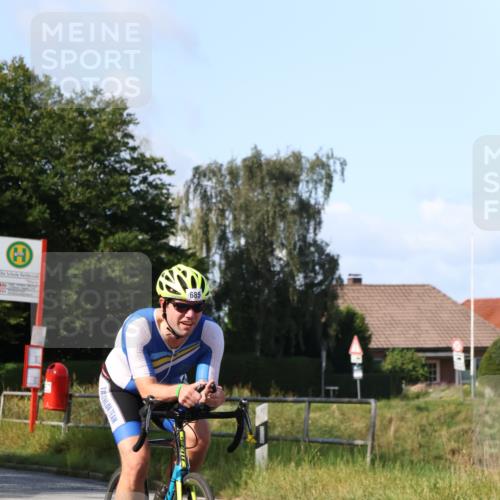25.08.2024 - Elbe Triathlon Hamburg Fuchs,  Jonas http://msf.ph/oto/6871389 25.08.2024 10:30:19 Radfahren 1845, 680, 685 meine-sportfotos.de
