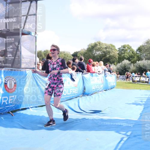 25.08.2024 - Elbe Triathlon Hamburg H.Heesch http://msf.ph/oto/6871395 25.08.2024 11:58:57 Ziel 1501, 1591 meine-sportfotos.de