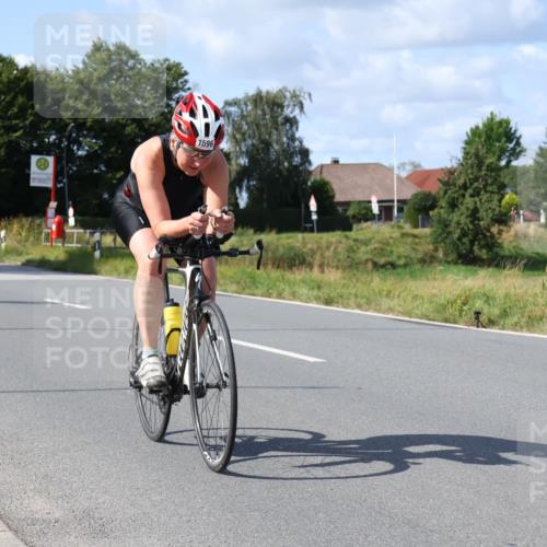 25.08.2024 - Elbe Triathlon Hamburg Fuchs,  Jonas http://msf.ph/oto/6871423 25.08.2024 11:13:07 Radfahren 1596, 1552 meine-sportfotos.de