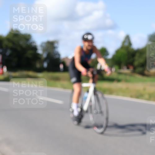 25.08.2024 - Elbe Triathlon Hamburg Fuchs,  Jonas http://msf.ph/oto/6871444 25.08.2024 11:13:09 Radfahren 1596, 1552 meine-sportfotos.de