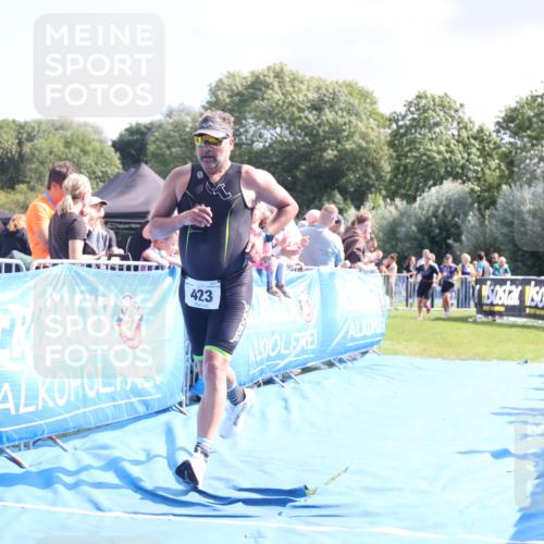 25.08.2024 - Elbe Triathlon Hamburg H.Heesch http://msf.ph/oto/6871476 25.08.2024 11:36:38 Ziel 423, 498, 1430 meine-sportfotos.de