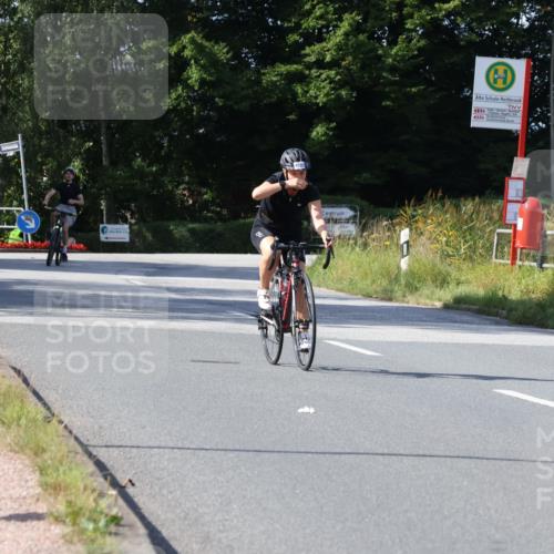 25.08.2024 - Elbe Triathlon Hamburg Fuchs,  Jonas http://msf.ph/oto/6871480 25.08.2024 11:13:22 Radfahren 1545, 1585 meine-sportfotos.de