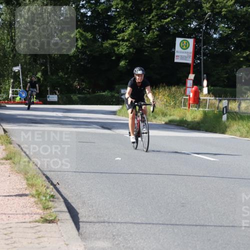 25.08.2024 - Elbe Triathlon Hamburg Fuchs,  Jonas http://msf.ph/oto/6871490 25.08.2024 11:13:22 Radfahren 1545, 1585 meine-sportfotos.de