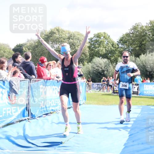 25.08.2024 - Elbe Triathlon Hamburg H.Heesch http://msf.ph/oto/6871493 25.08.2024 11:59:06 Ziel 306, 478, 1572 meine-sportfotos.de