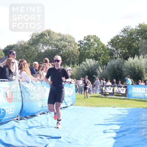 25.08.2024 - Elbe Triathlon Hamburg H.Heesch http://msf.ph/oto/6871505 25.08.2024 11:09:38 Ziel 419, 469 meine-sportfotos.de