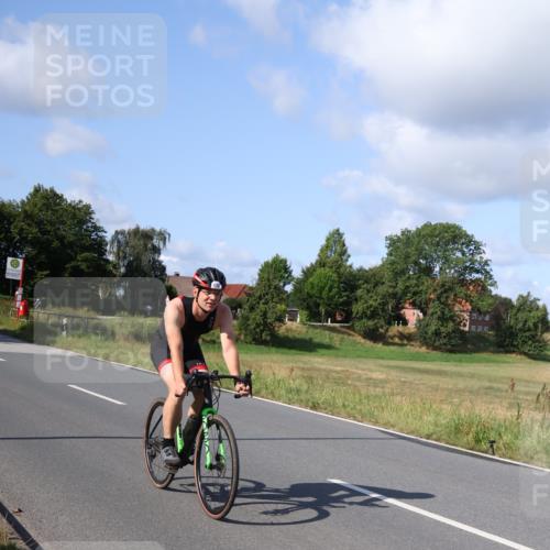 25.08.2024 - Elbe Triathlon Hamburg Fuchs,  Jonas http://msf.ph/oto/6871509 25.08.2024 10:31:08 Radfahren 682, 595 meine-sportfotos.de