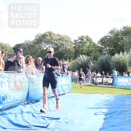 25.08.2024 - Elbe Triathlon Hamburg H.Heesch http://msf.ph/oto/6871525 25.08.2024 11:09:38 Ziel 419, 469 meine-sportfotos.de