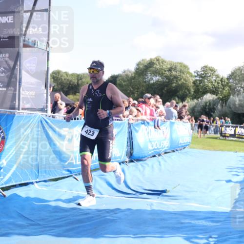 25.08.2024 - Elbe Triathlon Hamburg H.Heesch http://msf.ph/oto/6871528 25.08.2024 11:36:39 Ziel 423, 498, 1430 meine-sportfotos.de