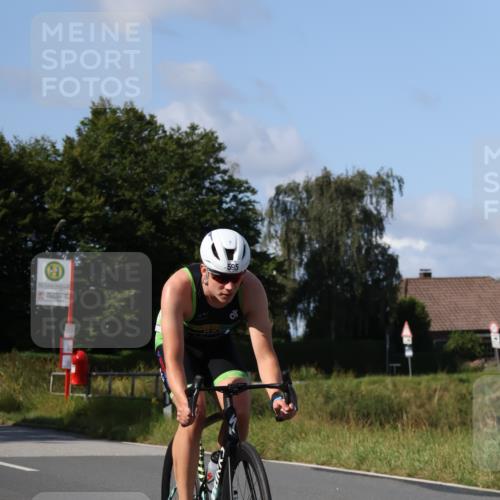 25.08.2024 - Elbe Triathlon Hamburg Fuchs,  Jonas http://msf.ph/oto/6871529 25.08.2024 10:31:13 Radfahren 682, 595, 354 meine-sportfotos.de