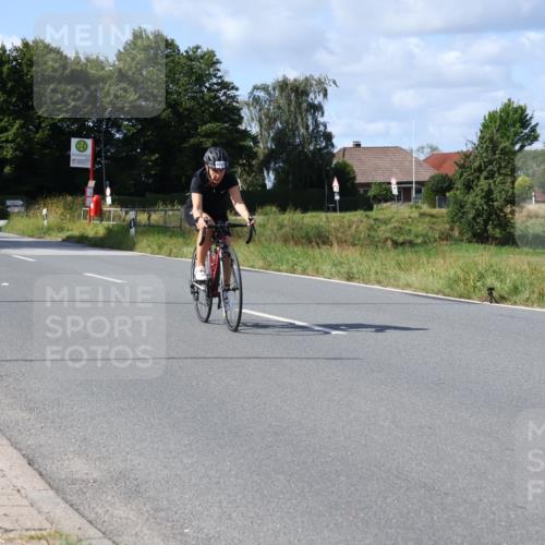 25.08.2024 - Elbe Triathlon Hamburg Fuchs,  Jonas http://msf.ph/oto/6871538 25.08.2024 11:13:24 Radfahren 1545, 1585 meine-sportfotos.de