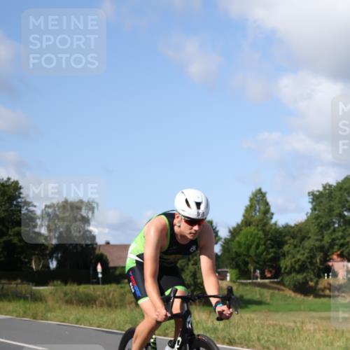 25.08.2024 - Elbe Triathlon Hamburg Fuchs,  Jonas http://msf.ph/oto/6871540 25.08.2024 10:31:13 Radfahren 682, 595, 354 meine-sportfotos.de