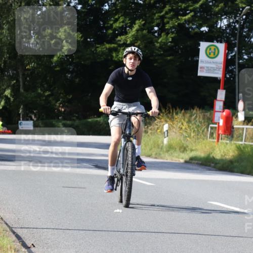 25.08.2024 - Elbe Triathlon Hamburg Fuchs,  Jonas http://msf.ph/oto/6871555 25.08.2024 11:13:30 Radfahren 1585, 1604 meine-sportfotos.de