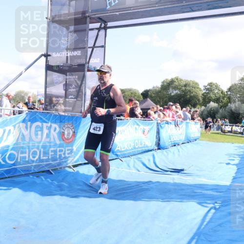 25.08.2024 - Elbe Triathlon Hamburg H.Heesch http://msf.ph/oto/6871577 25.08.2024 11:36:39 Ziel 423, 498, 1430 meine-sportfotos.de
