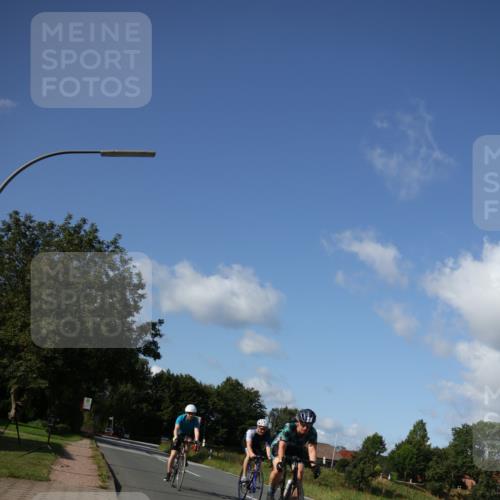 25.08.2024 - Elbe Triathlon Hamburg Fuchs,  Jonas http://msf.ph/oto/6871583 25.08.2024 10:31:21 Radfahren 354, 547, 752, 555, 709 meine-sportfotos.de