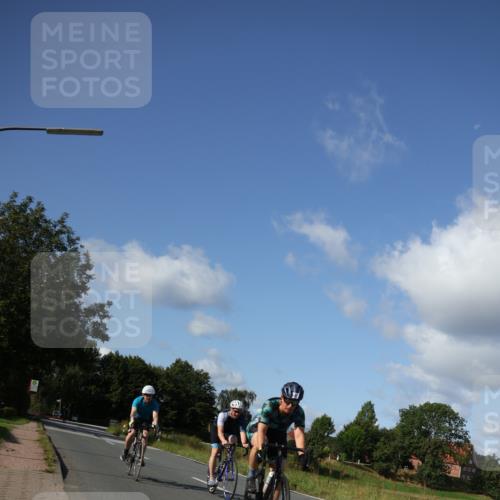 25.08.2024 - Elbe Triathlon Hamburg Fuchs,  Jonas http://msf.ph/oto/6871586 25.08.2024 10:31:21 Radfahren 354, 547, 752, 555, 709 meine-sportfotos.de