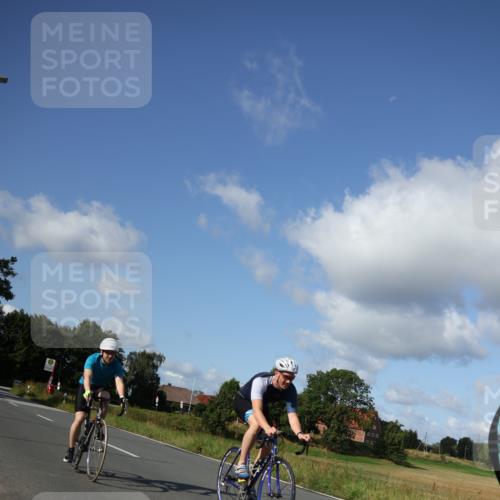 25.08.2024 - Elbe Triathlon Hamburg Fuchs,  Jonas http://msf.ph/oto/6871602 25.08.2024 10:31:22 Radfahren 354, 547, 752, 555, 709 meine-sportfotos.de