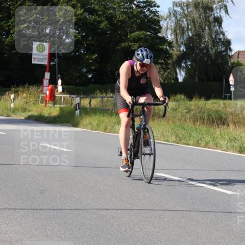 25.08.2024 - Elbe Triathlon Hamburg Fuchs,  Jonas http://msf.ph/oto/6871604 25.08.2024 11:13:47 Radfahren 151 meine-sportfotos.de