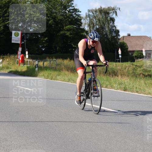 25.08.2024 - Elbe Triathlon Hamburg Fuchs,  Jonas http://msf.ph/oto/6871612 25.08.2024 11:13:47 Radfahren 151 meine-sportfotos.de