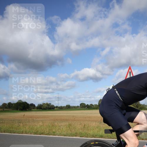 25.08.2024 - Elbe Triathlon Hamburg Fuchs,  Jonas http://msf.ph/oto/6871618 25.08.2024 10:31:28 Radfahren 709 meine-sportfotos.de