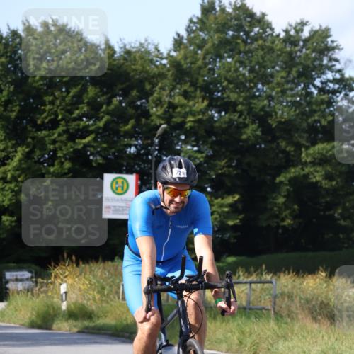 25.08.2024 - Elbe Triathlon Hamburg Fuchs,  Jonas http://msf.ph/oto/6871628 25.08.2024 10:31:35 Radfahren 729 meine-sportfotos.de