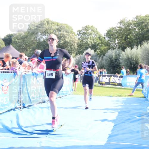 25.08.2024 - Elbe Triathlon Hamburg H.Heesch http://msf.ph/oto/6871630 25.08.2024 11:36:46 Ziel 423, 479, 498 meine-sportfotos.de