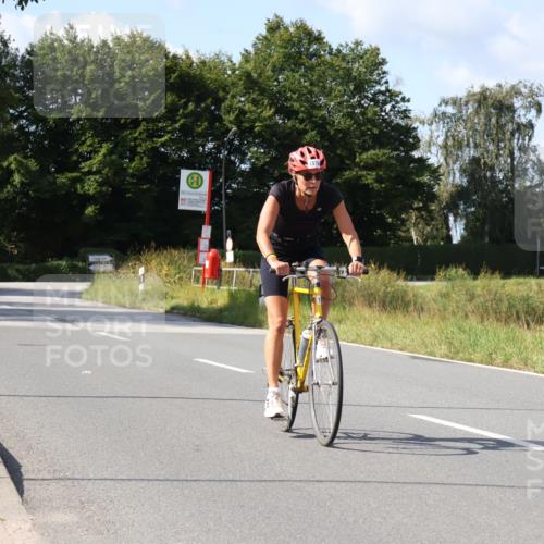 25.08.2024 - Elbe Triathlon Hamburg Fuchs,  Jonas http://msf.ph/oto/6871634 25.08.2024 11:13:59 Radfahren 1574 meine-sportfotos.de