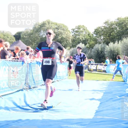 25.08.2024 - Elbe Triathlon Hamburg H.Heesch http://msf.ph/oto/6871643 25.08.2024 11:36:46 Ziel 423, 479, 498 meine-sportfotos.de