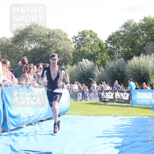 25.08.2024 - Elbe Triathlon Hamburg H.Heesch http://msf.ph/oto/6871646 25.08.2024 11:09:42 Ziel 419, 469, 573, 578 meine-sportfotos.de