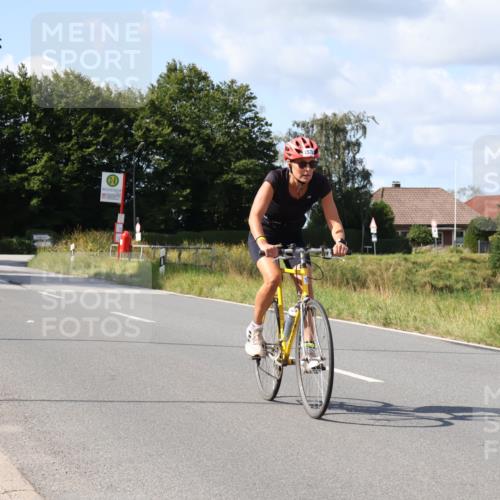 25.08.2024 - Elbe Triathlon Hamburg Fuchs,  Jonas http://msf.ph/oto/6871647 25.08.2024 11:13:59 Radfahren 1574 meine-sportfotos.de