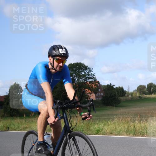 25.08.2024 - Elbe Triathlon Hamburg Fuchs,  Jonas http://msf.ph/oto/6871654 25.08.2024 10:31:36 Radfahren 729 meine-sportfotos.de