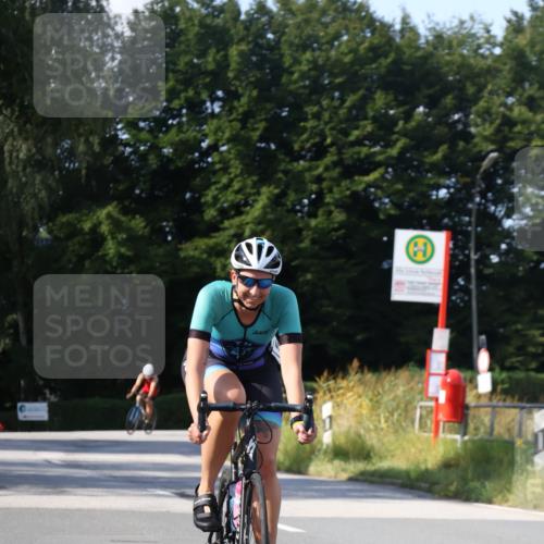 25.08.2024 - Elbe Triathlon Hamburg Fuchs,  Jonas http://msf.ph/oto/6871663 25.08.2024 10:31:50 Radfahren 525 meine-sportfotos.de