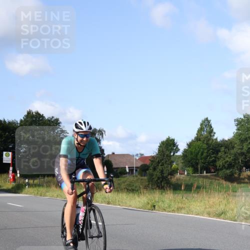 25.08.2024 - Elbe Triathlon Hamburg Fuchs,  Jonas http://msf.ph/oto/6871695 25.08.2024 10:31:51 Radfahren 525, 701 meine-sportfotos.de
