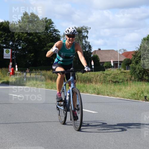 25.08.2024 - Elbe Triathlon Hamburg Fuchs,  Jonas http://msf.ph/oto/6871705 25.08.2024 11:14:17 Radfahren 1523, 1486 meine-sportfotos.de